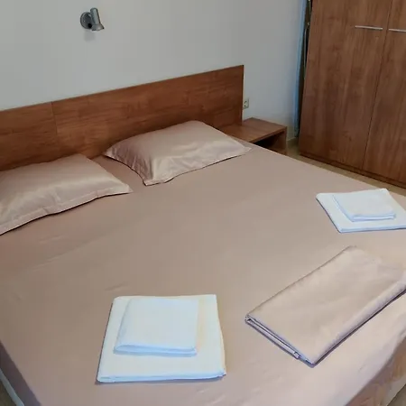 Etara - 1 Rey&mar Saint * スヴェティ・ヴラス